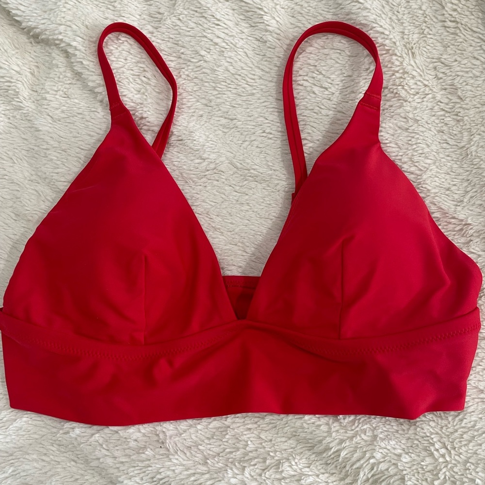NWT size Large red bikini top from Aerie
